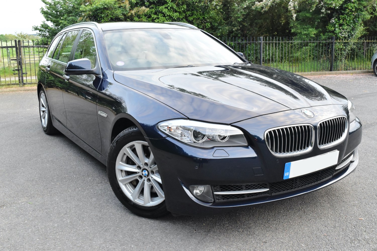 BMW 5 Series Listing Image