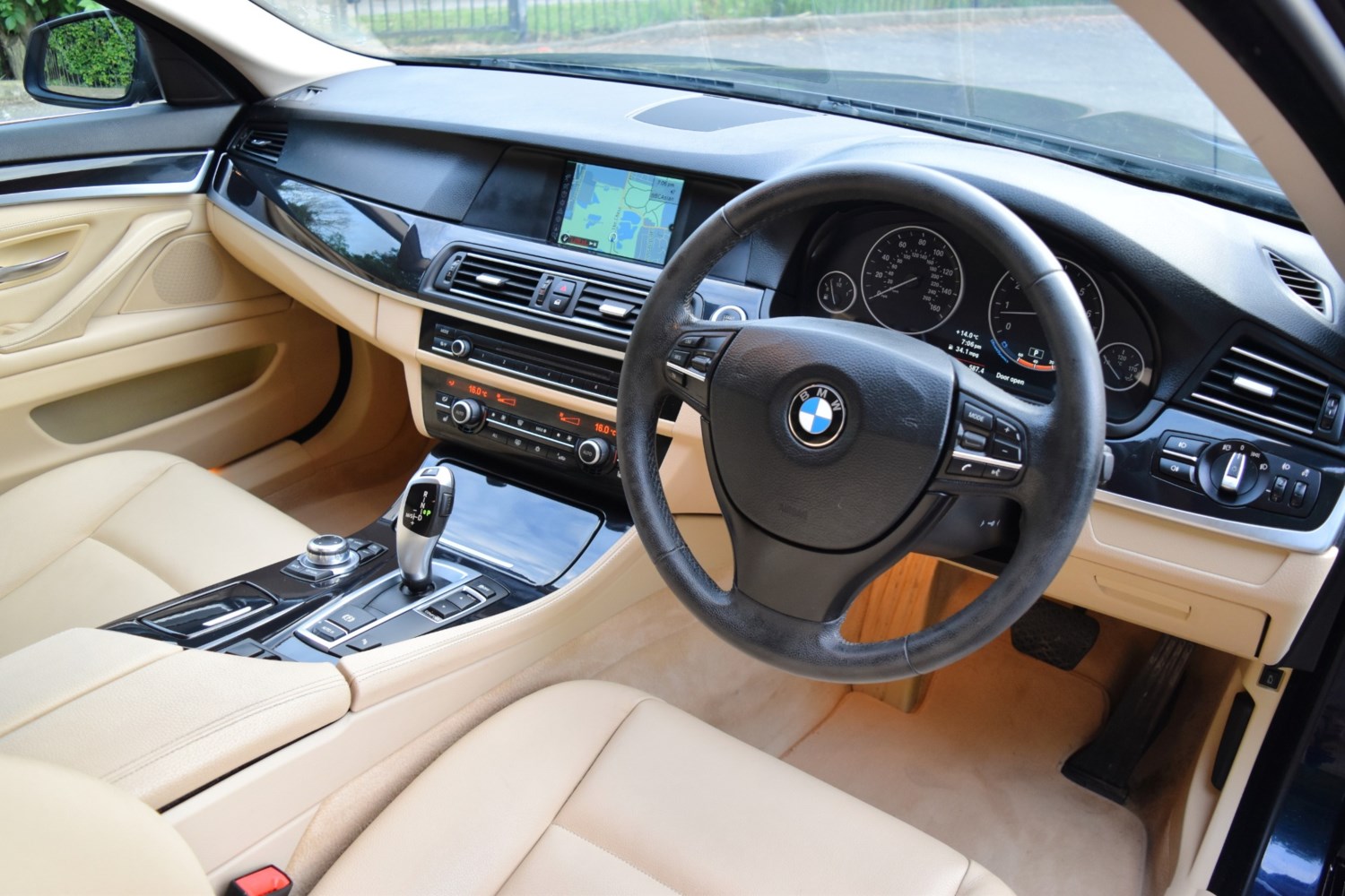 BMW 5 Series Listing Image