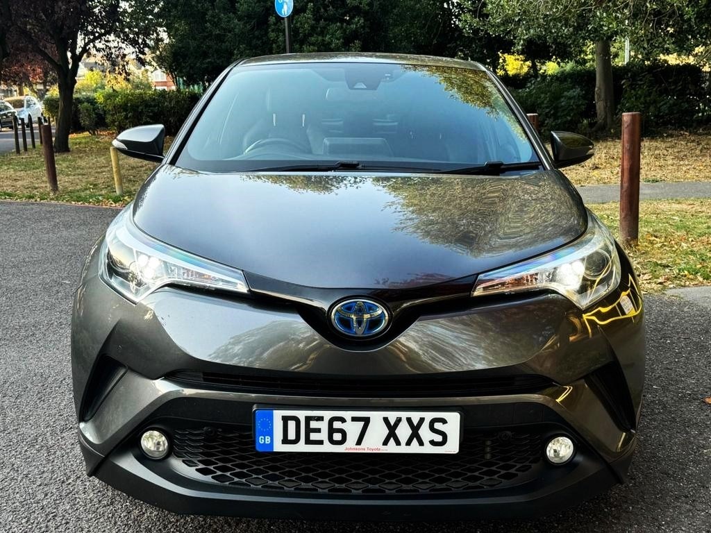 Toyota C-HR Listing Image