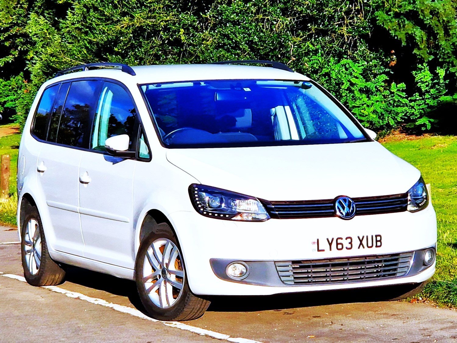 Volkswagen Touran Listing Image