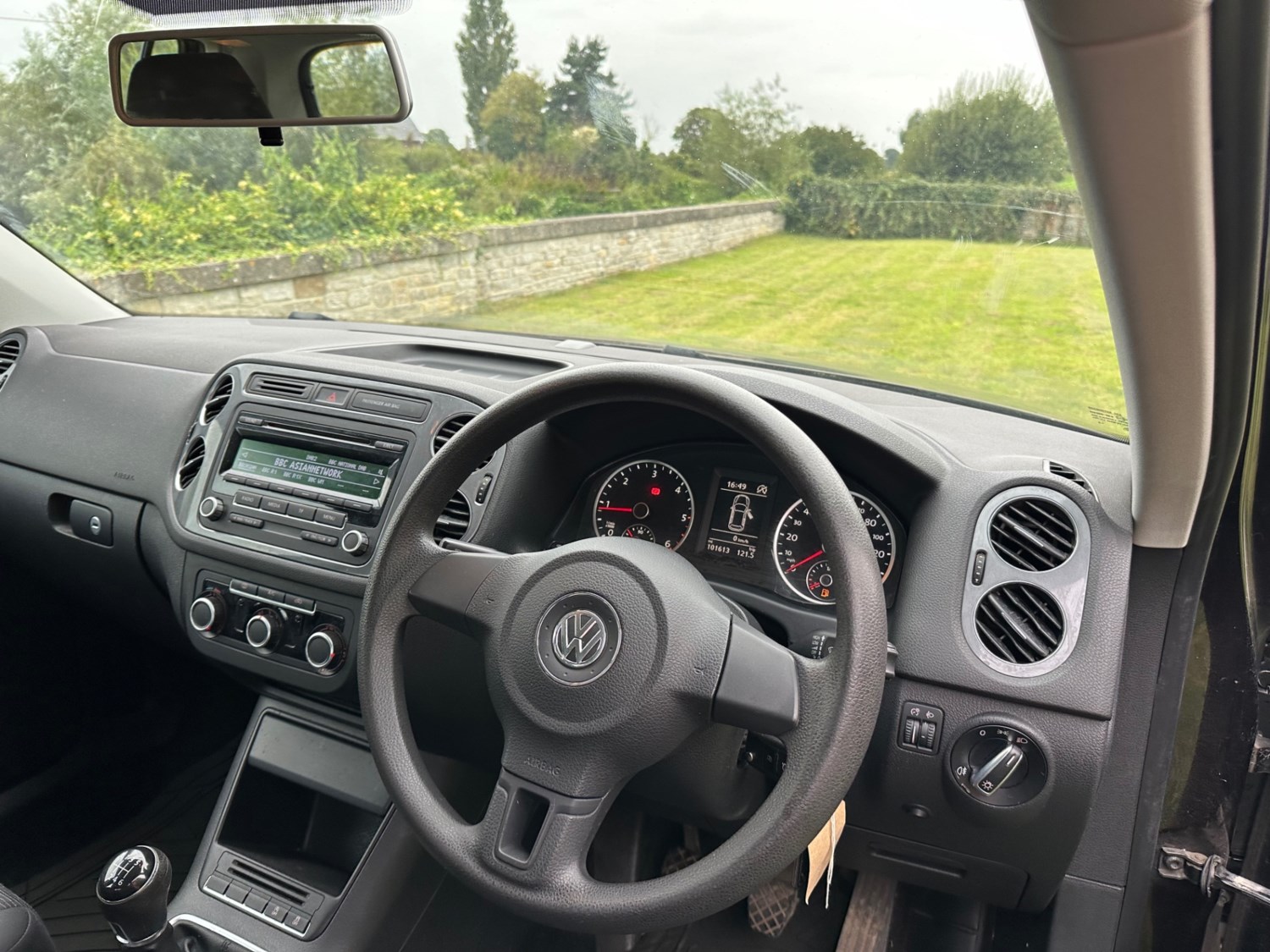 Volkswagen Tiguan Listing Image