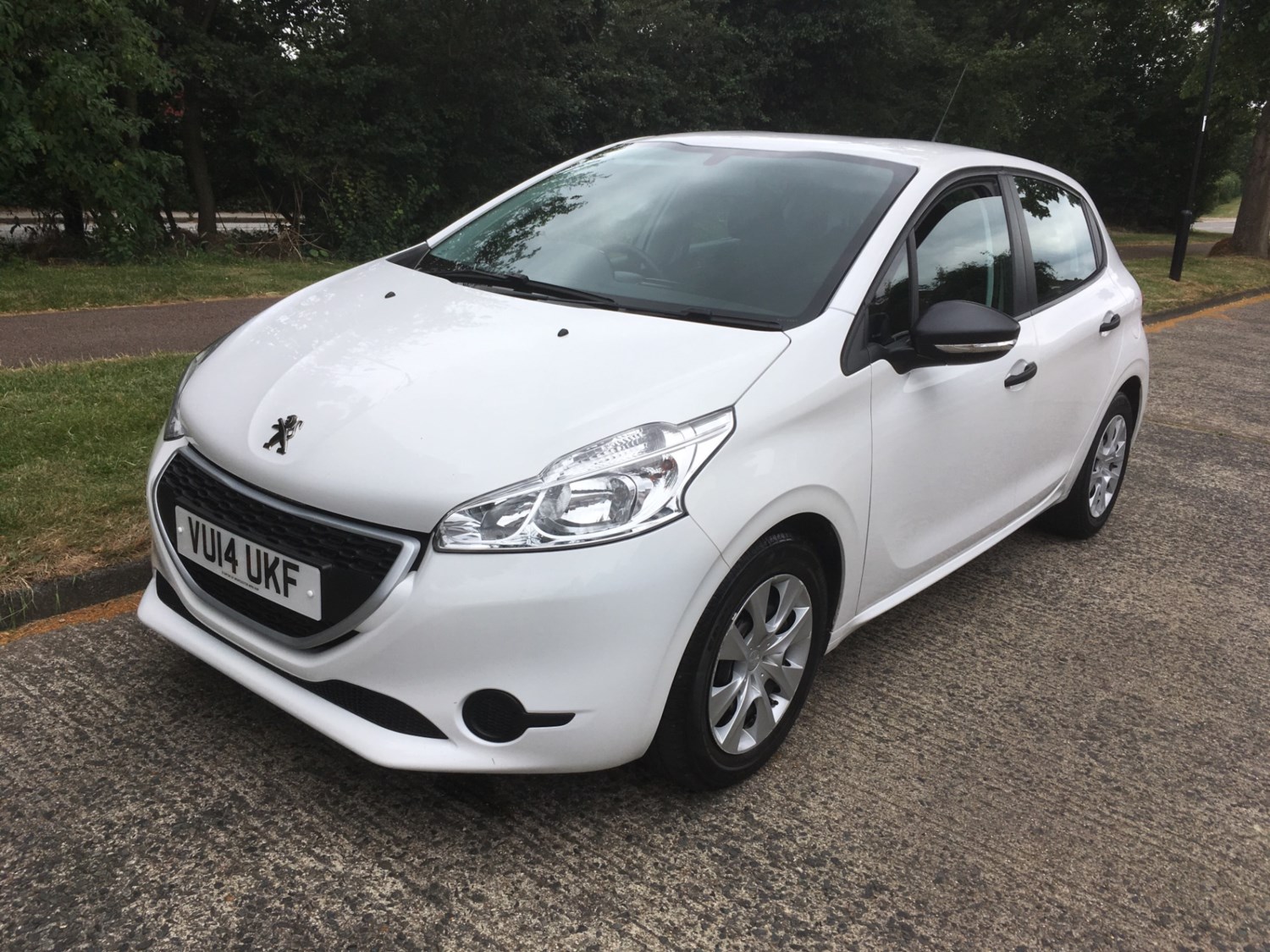 Peugeot 208 Listing Image