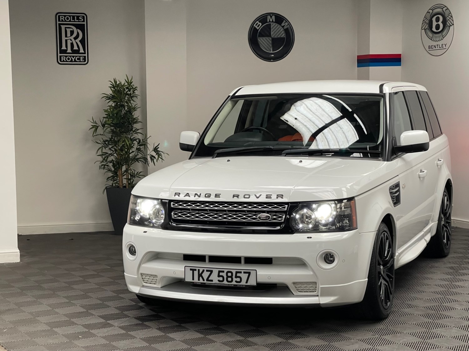 Land Rover Range Rover Sport Listing Image