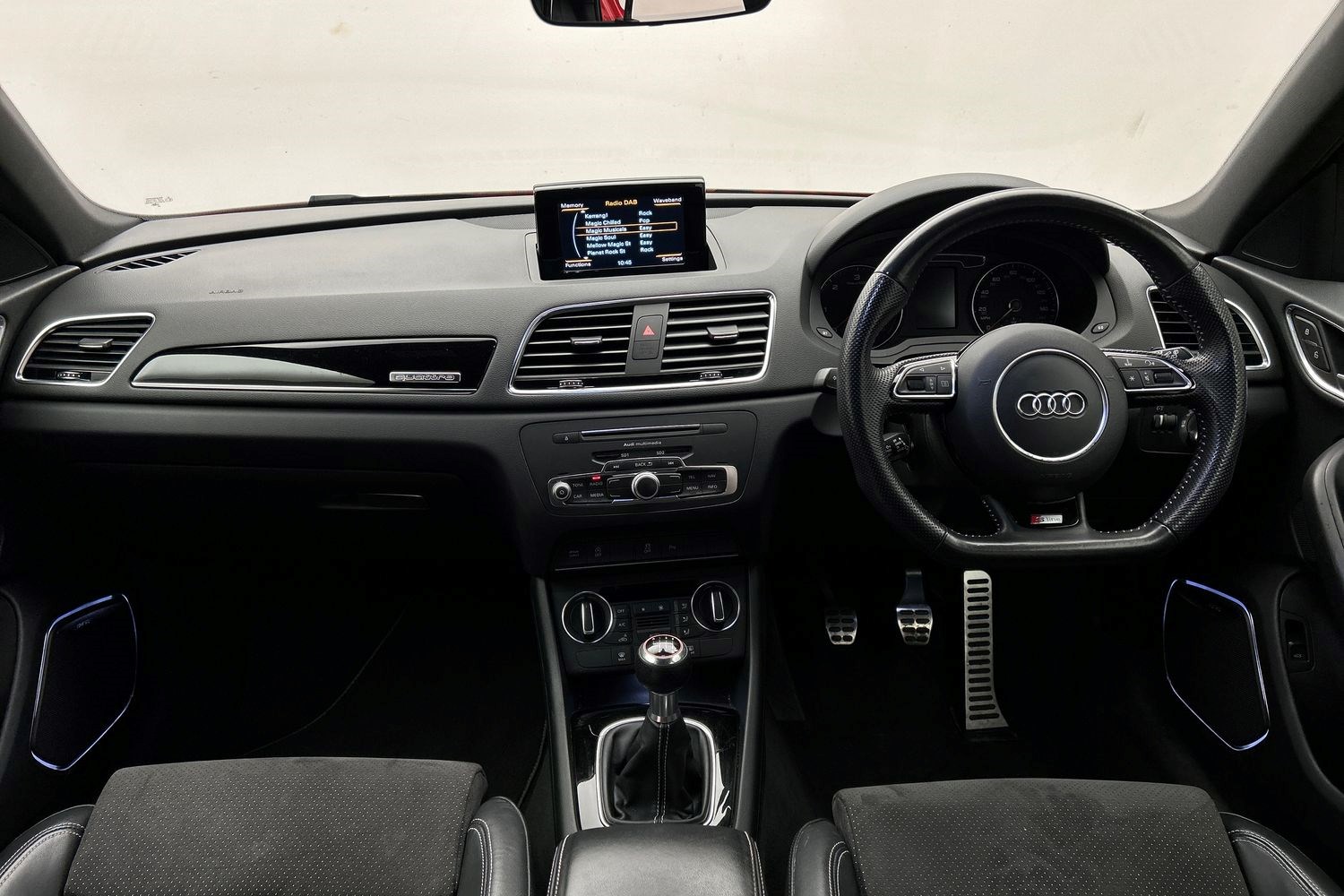 Audi Q3 Listing Image