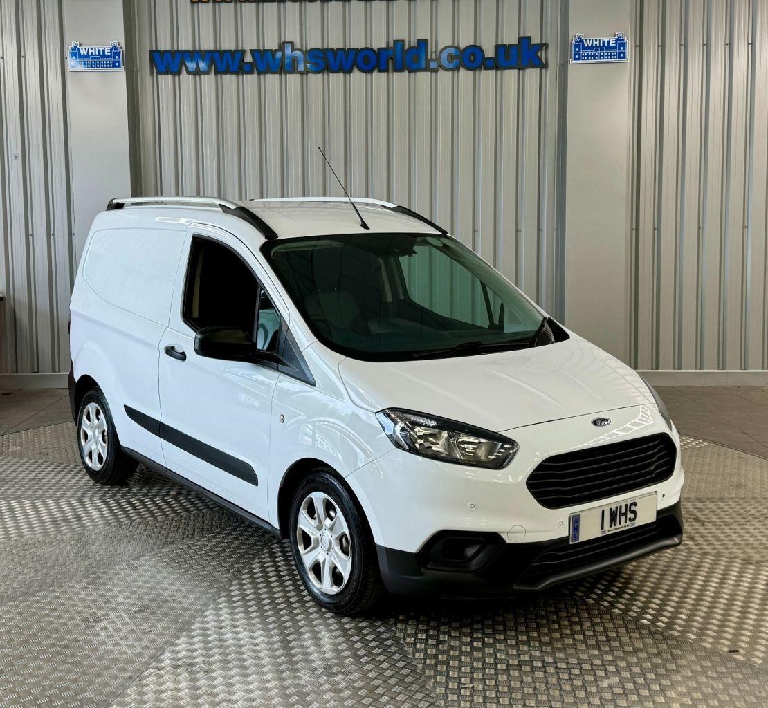 Ford Transit Courier Listing Image