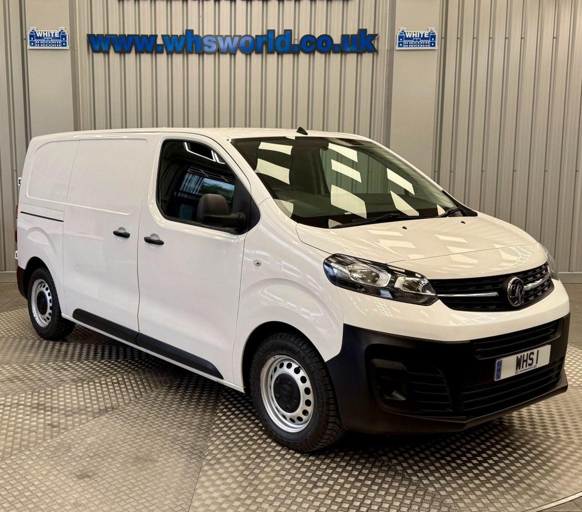 Vauxhall Vivaro Listing Image