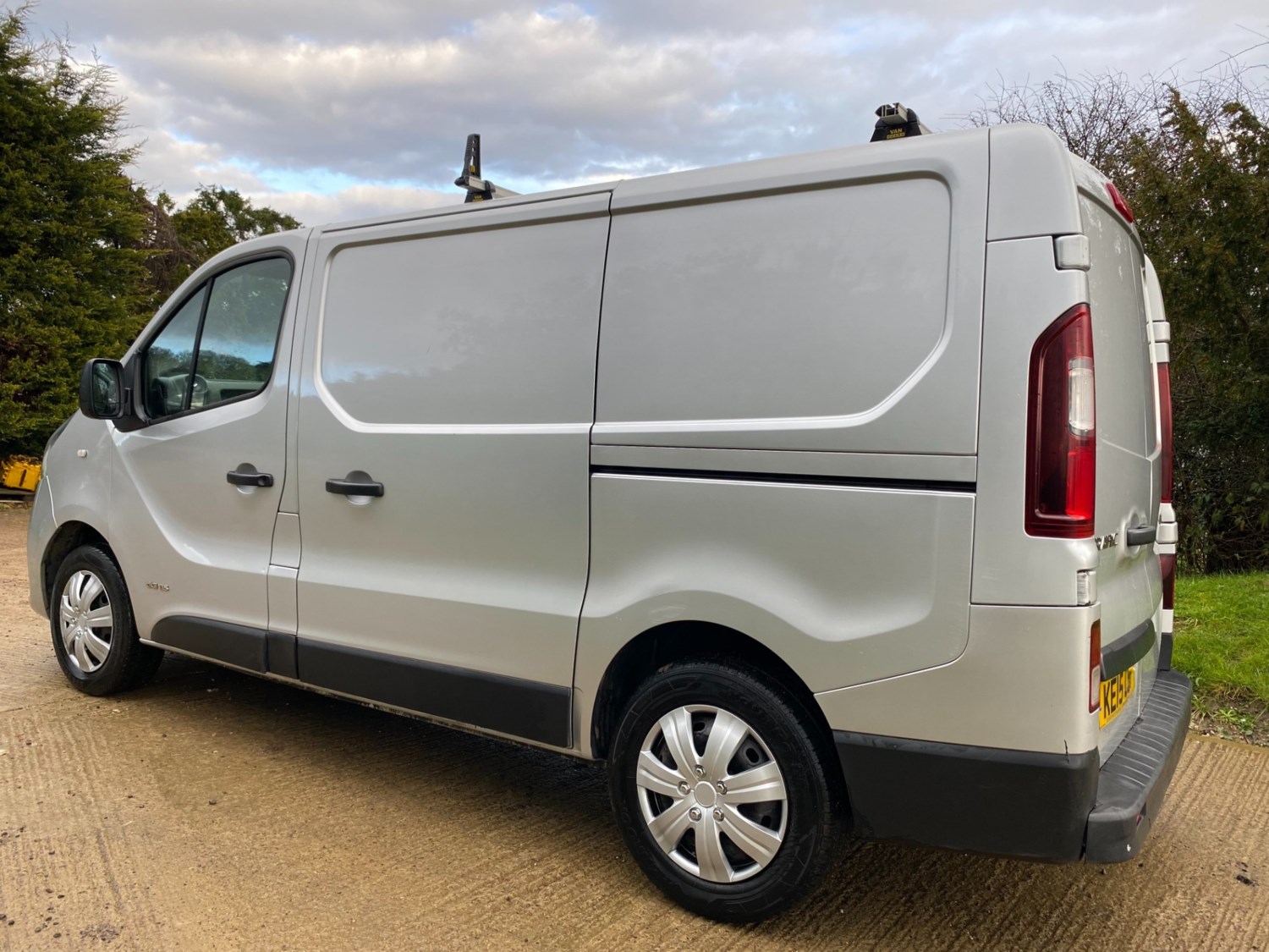 Renault Trafic Listing Image