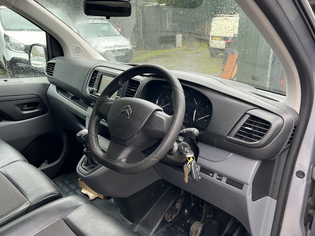 Citroen Dispatch Listing Image