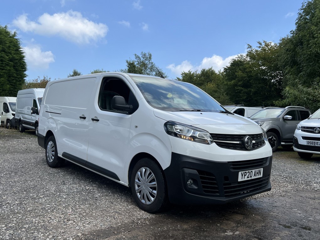 Vauxhall Vivaro Listing Image