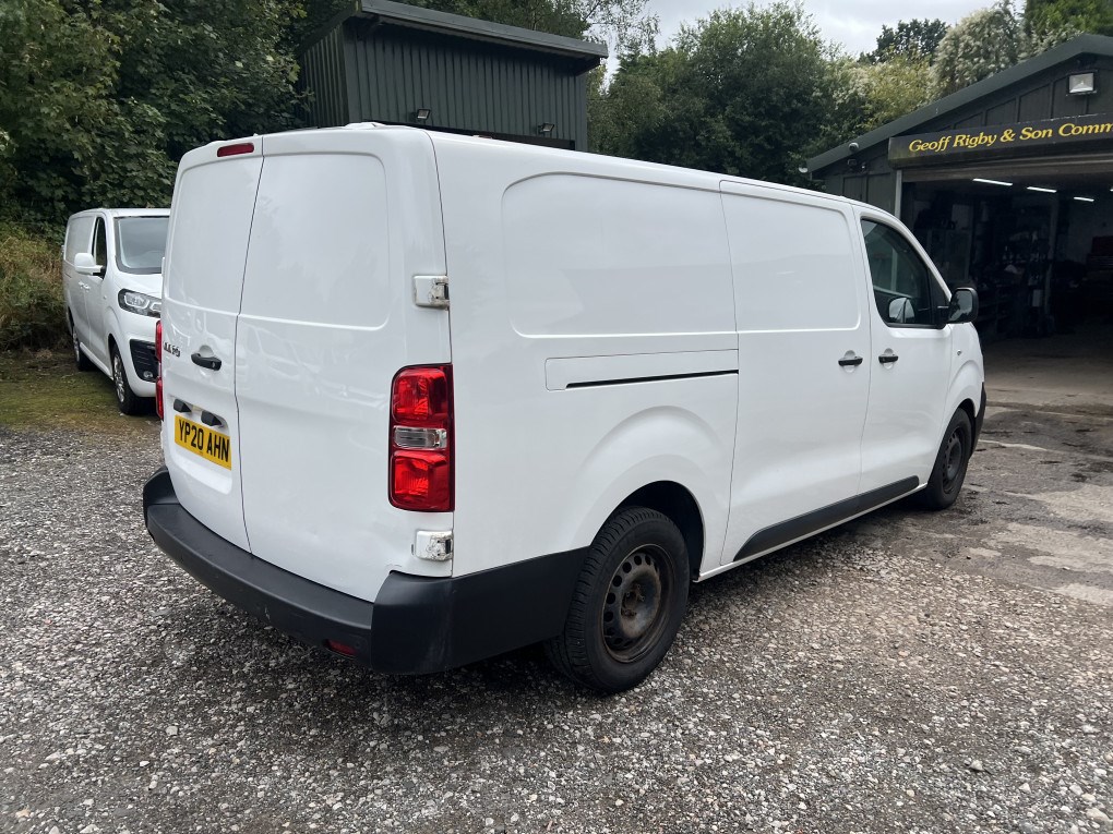 Vauxhall Vivaro Listing Image