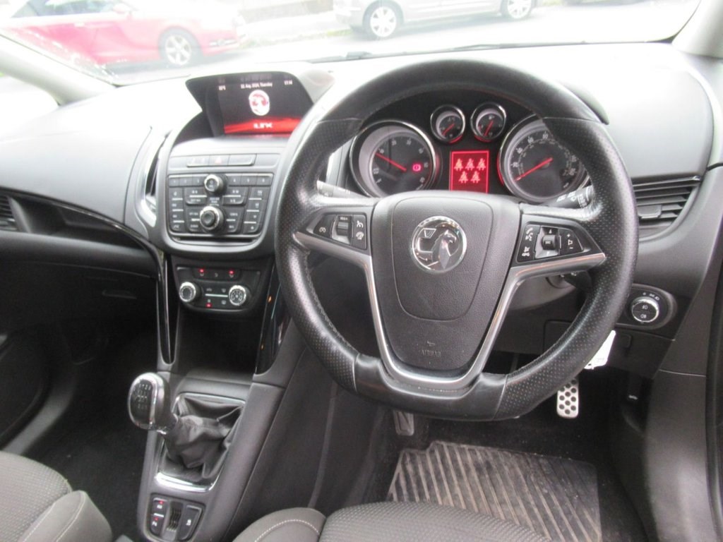 Vauxhall Zafira Tourer Listing Image