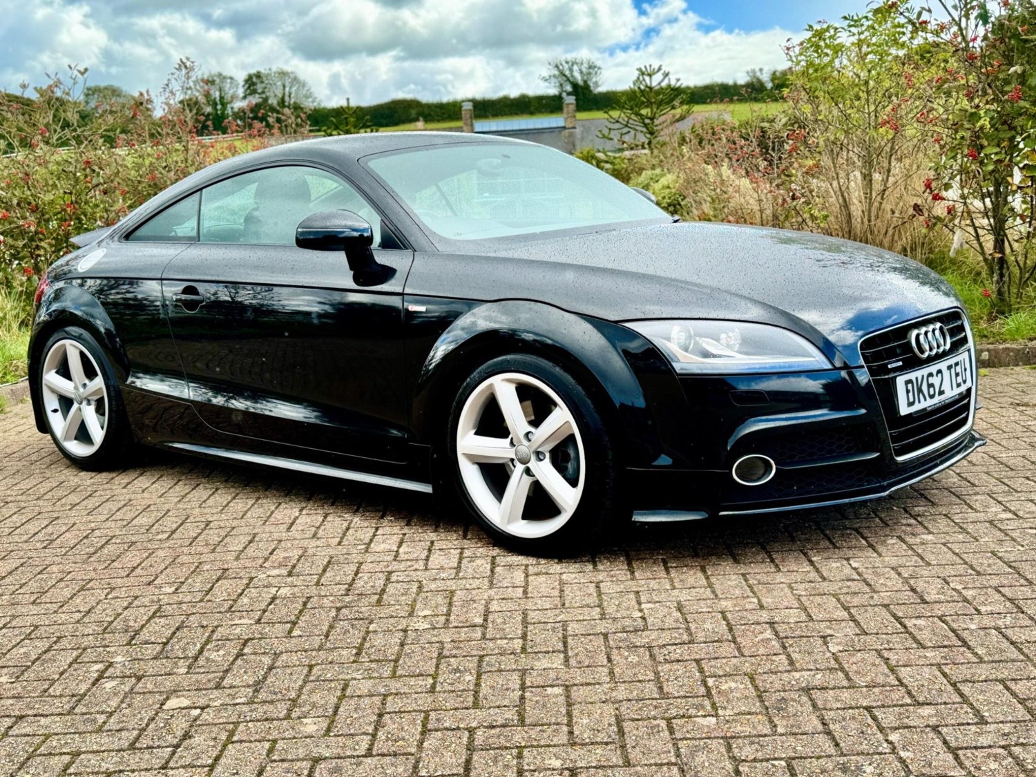 Audi TT Listing Image