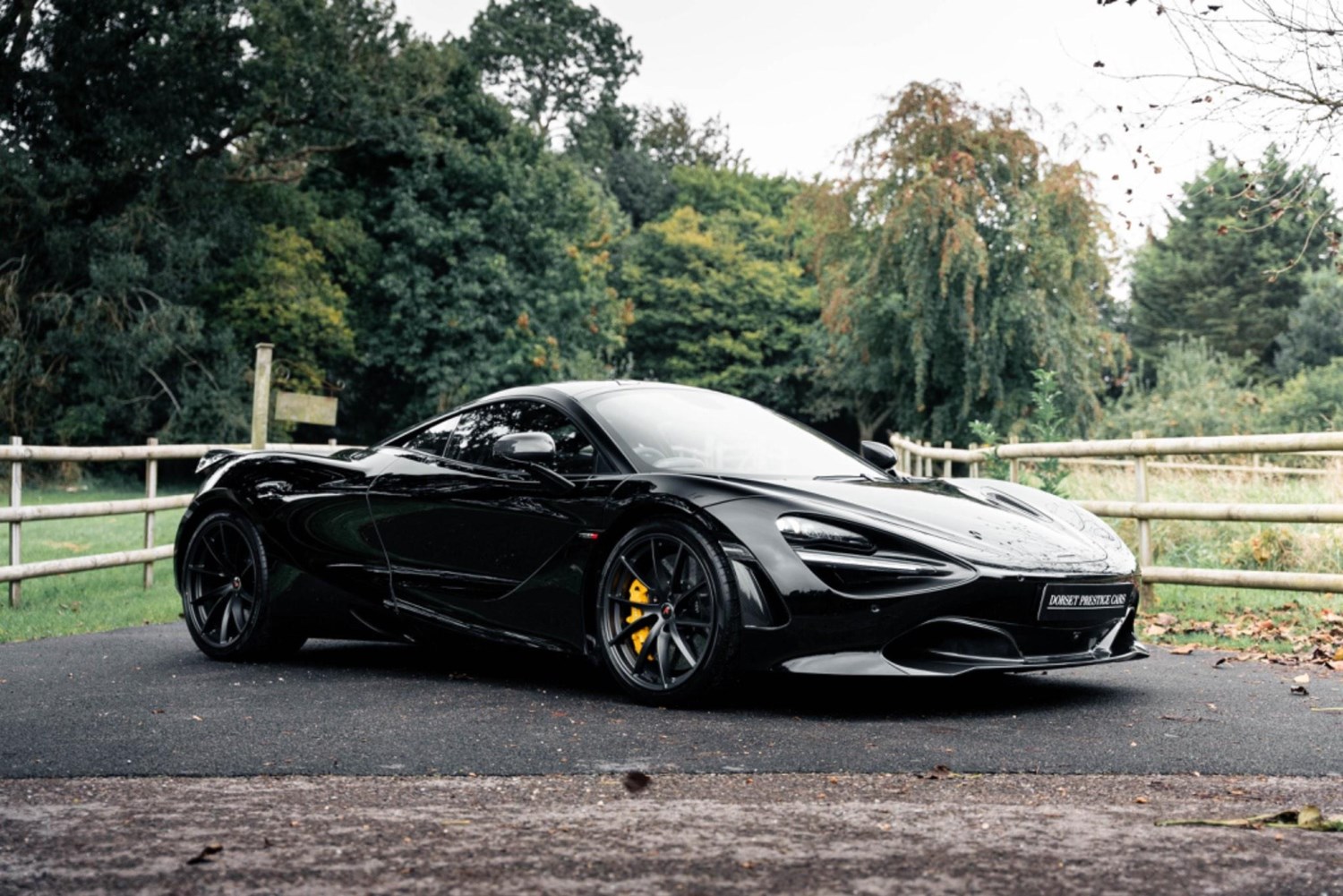 McLaren 720S Listing Image