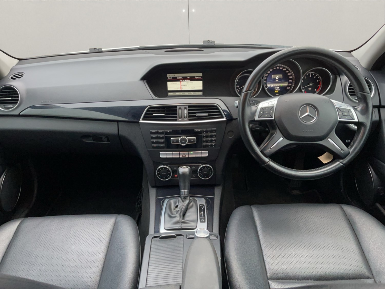 Mercedes-Benz C-Class Listing Image