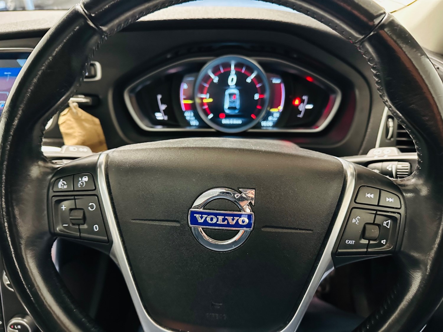 Volvo V40 Listing Image