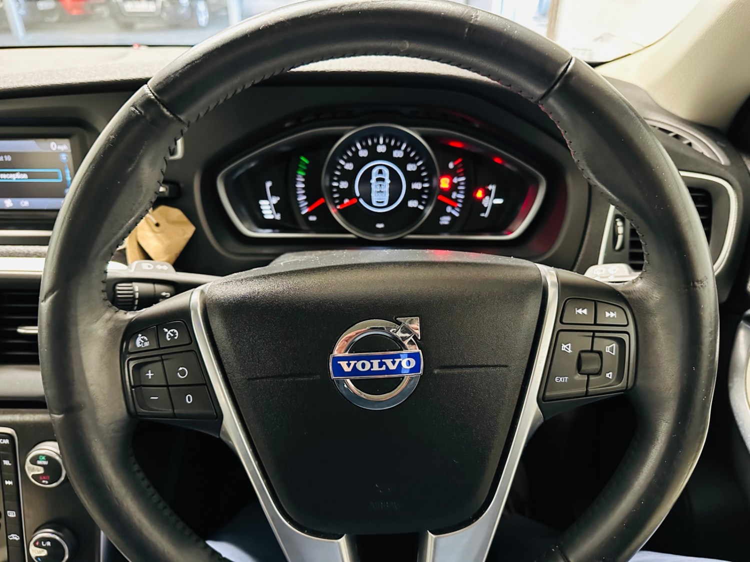 Volvo V40 Listing Image