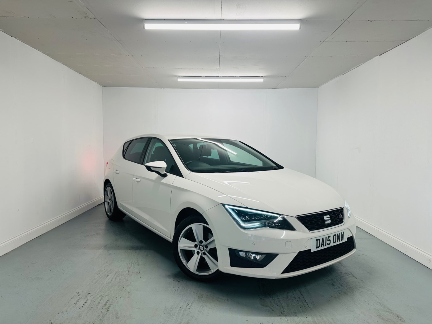 SEAT Leon Listing Image