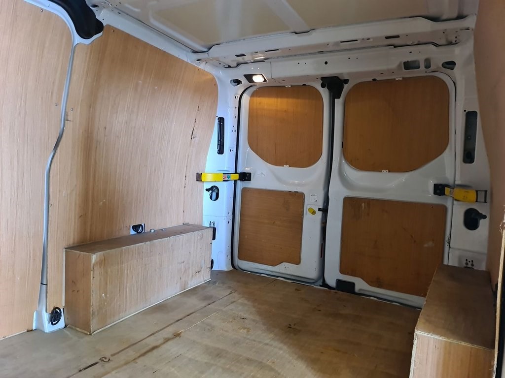 Ford Transit Custom Listing Image