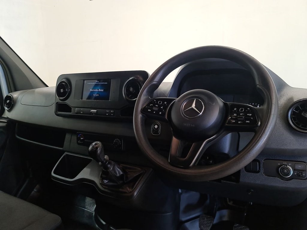 Mercedes-Benz Sprinter Listing Image