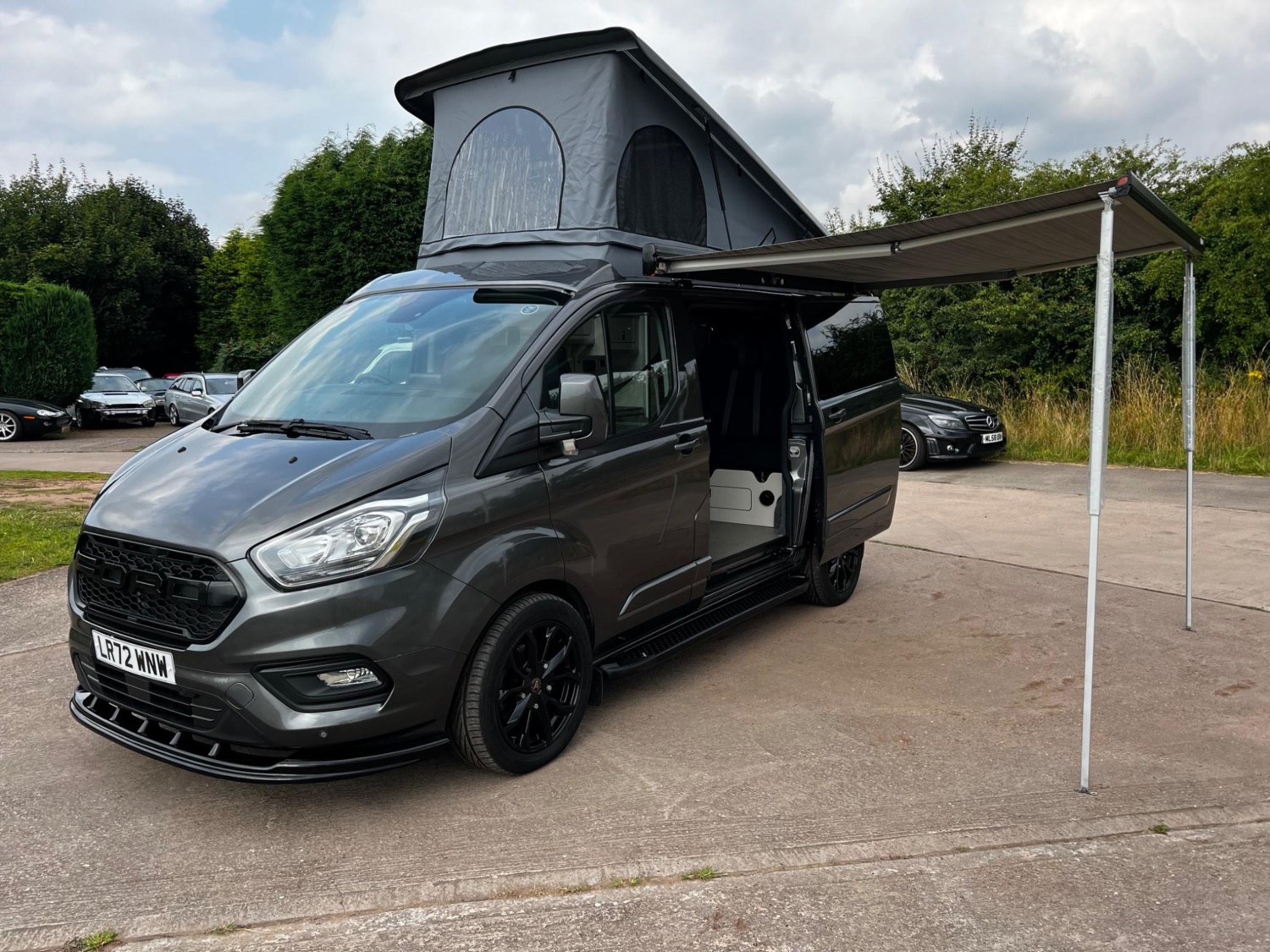 Ford Transit Custom Listing Image