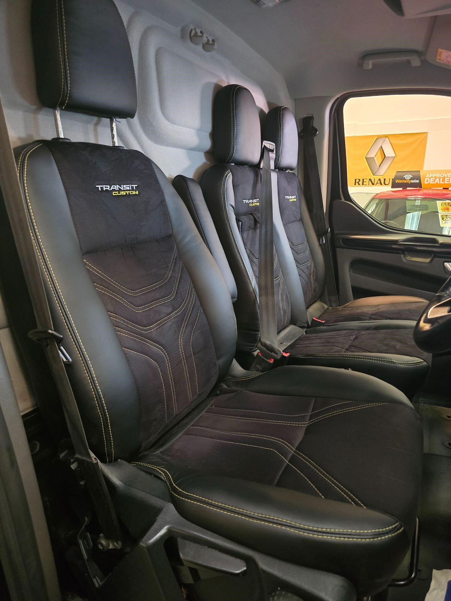 Ford Transit Custom Listing Image