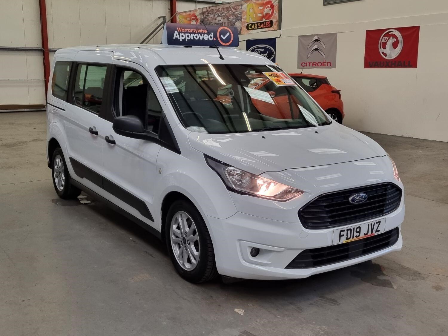 Ford Grand Tourneo Connect Listing Image