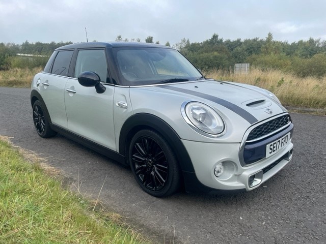 MINI Hatch Listing Image