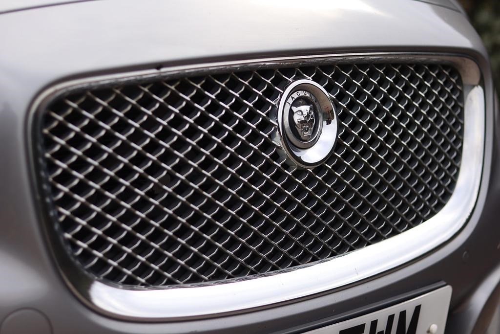 Jaguar XJ Listing Image