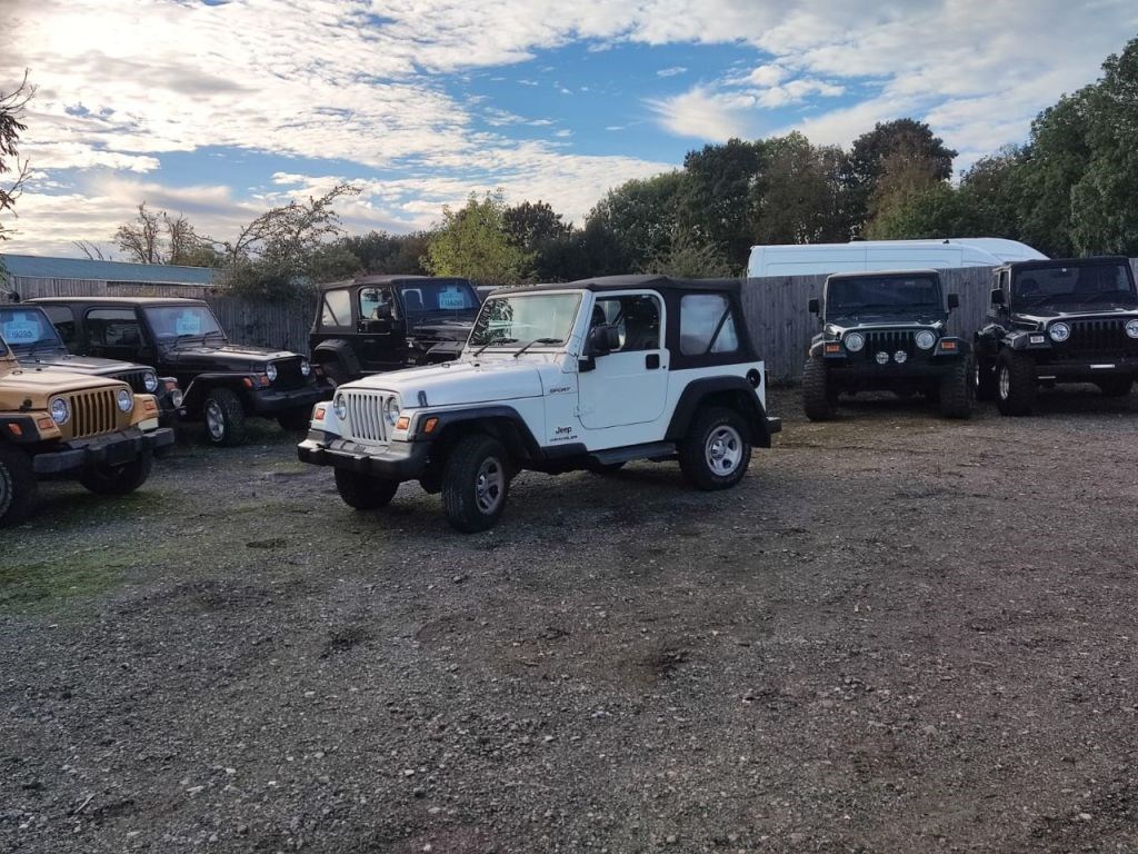 Chrysler Wrangler Listing Image