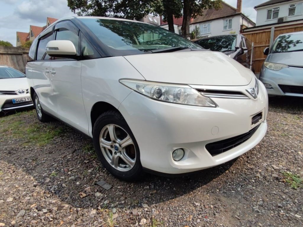 Toyota Estima Listing Image