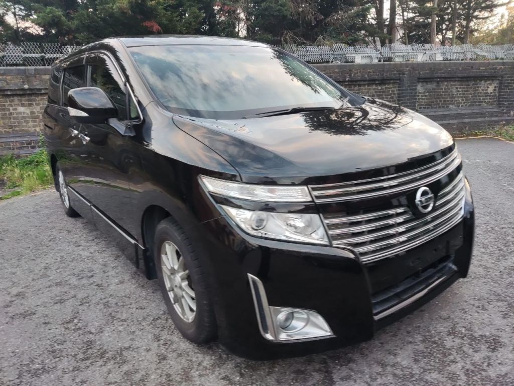 Nissan Elgrand Listing Image