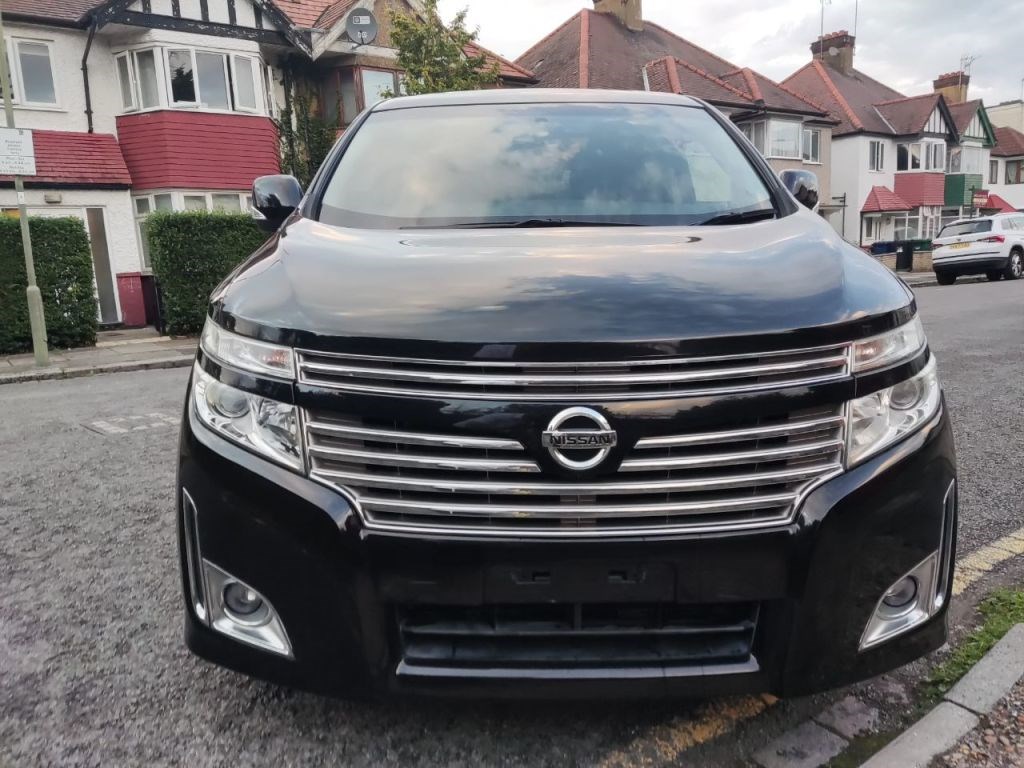 Nissan Elgrand Listing Image