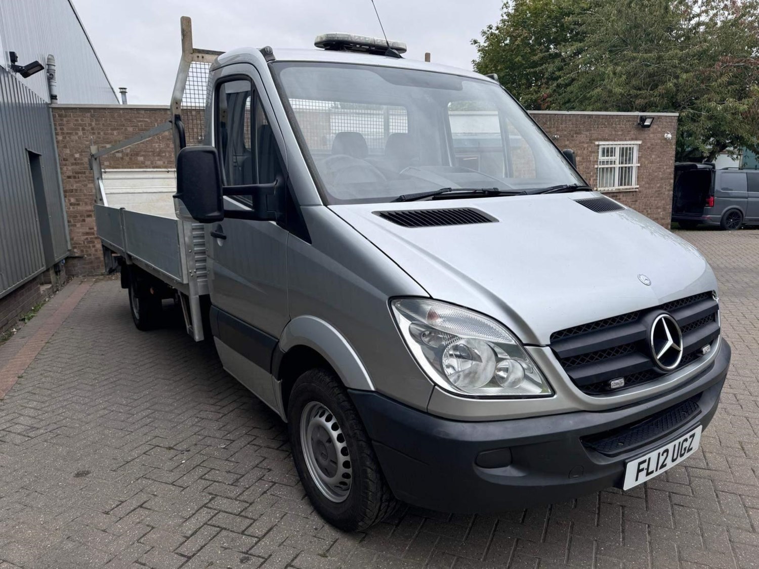 Mercedes-Benz Sprinter Listing Image