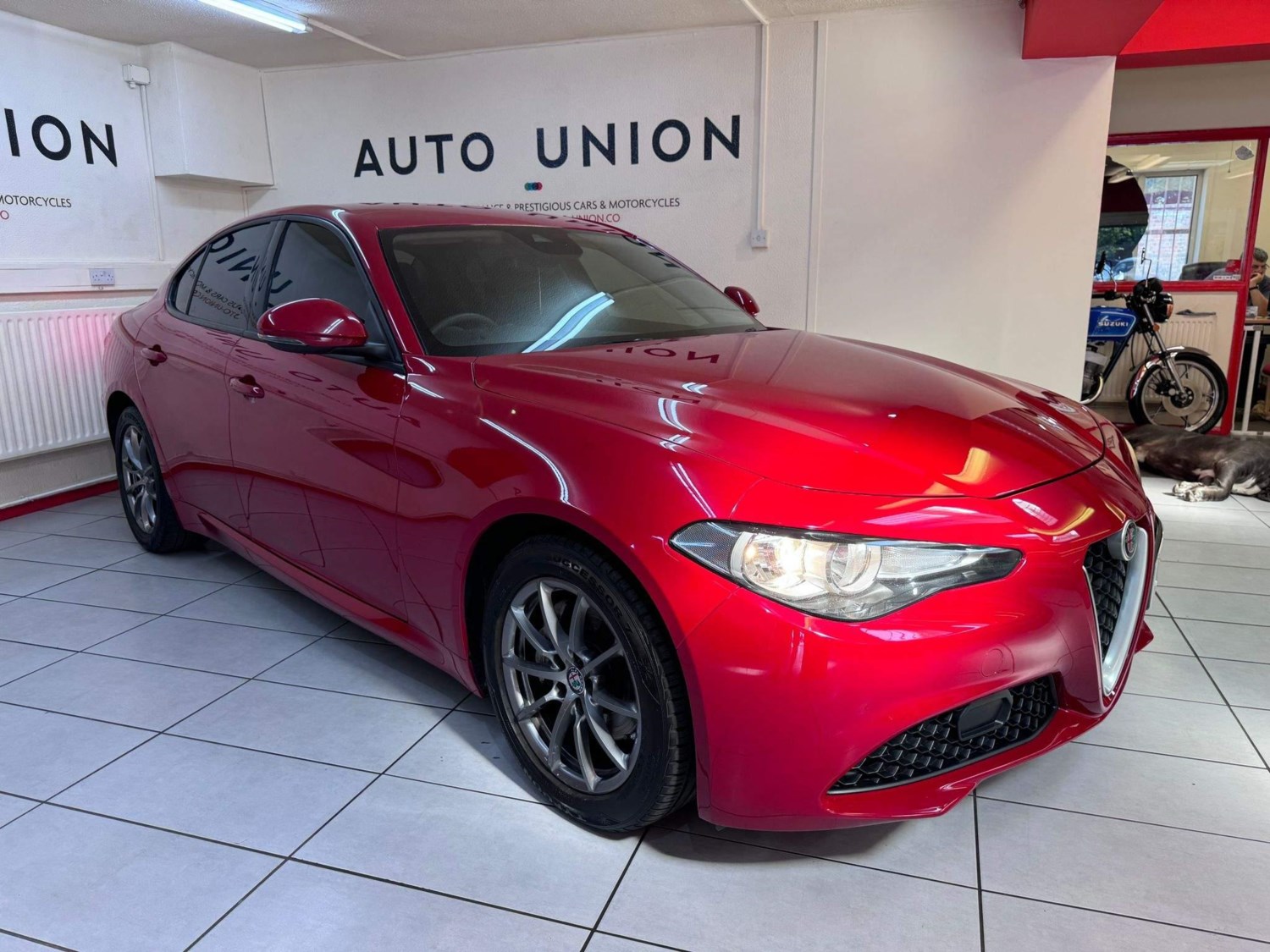 Alfa Romeo Giulia Listing Image