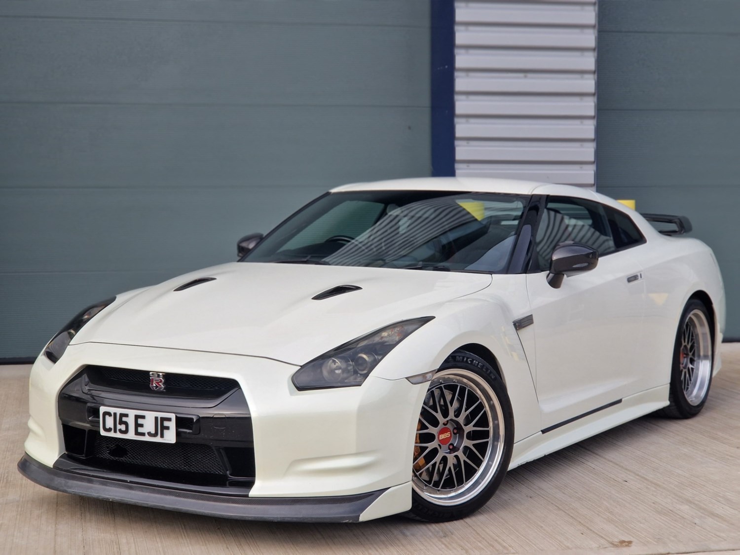 Nissan GT-R Listing Image