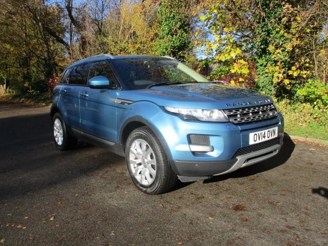 2014 (14) Land Rover Range Rover Evoque 2.2 SD4 Pure 5dr [Tech Pack] For Sale In High Peak, Derbyshire
