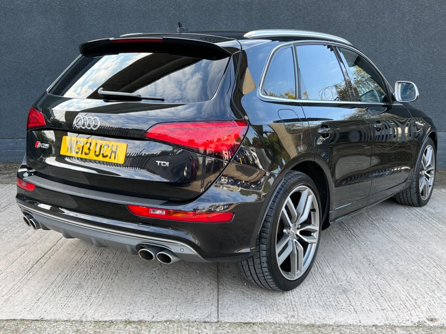 Audi SQ5 Listing Image