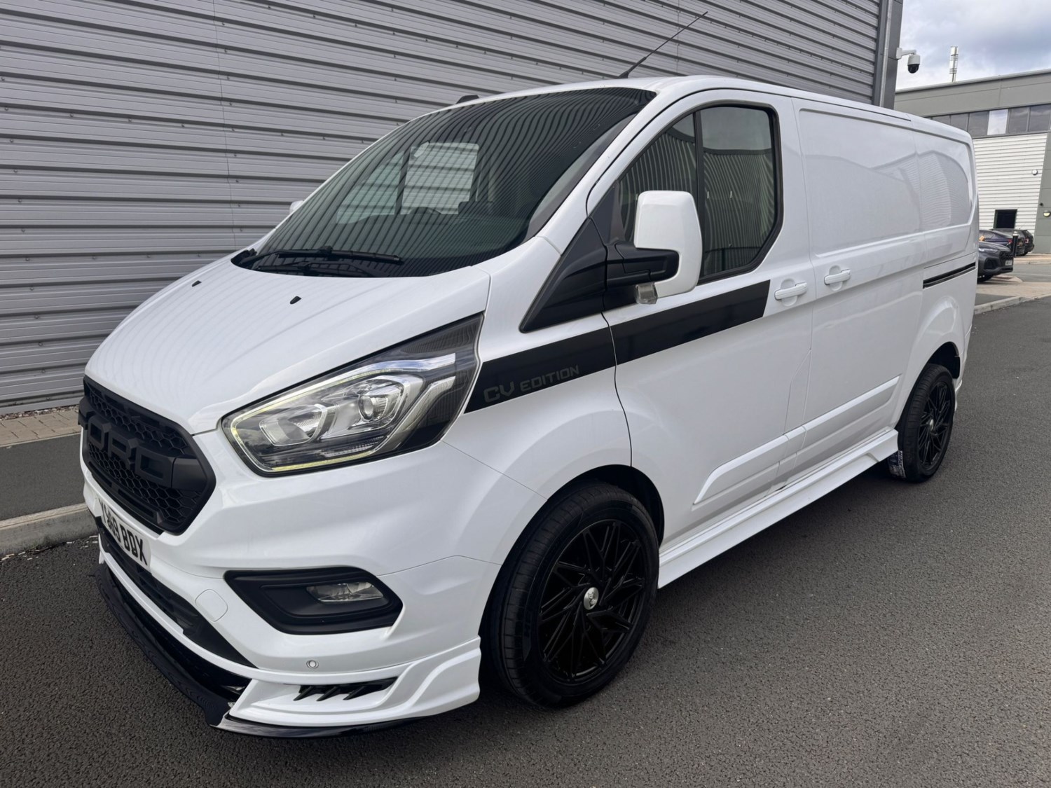 Ford Transit Custom Listing Image