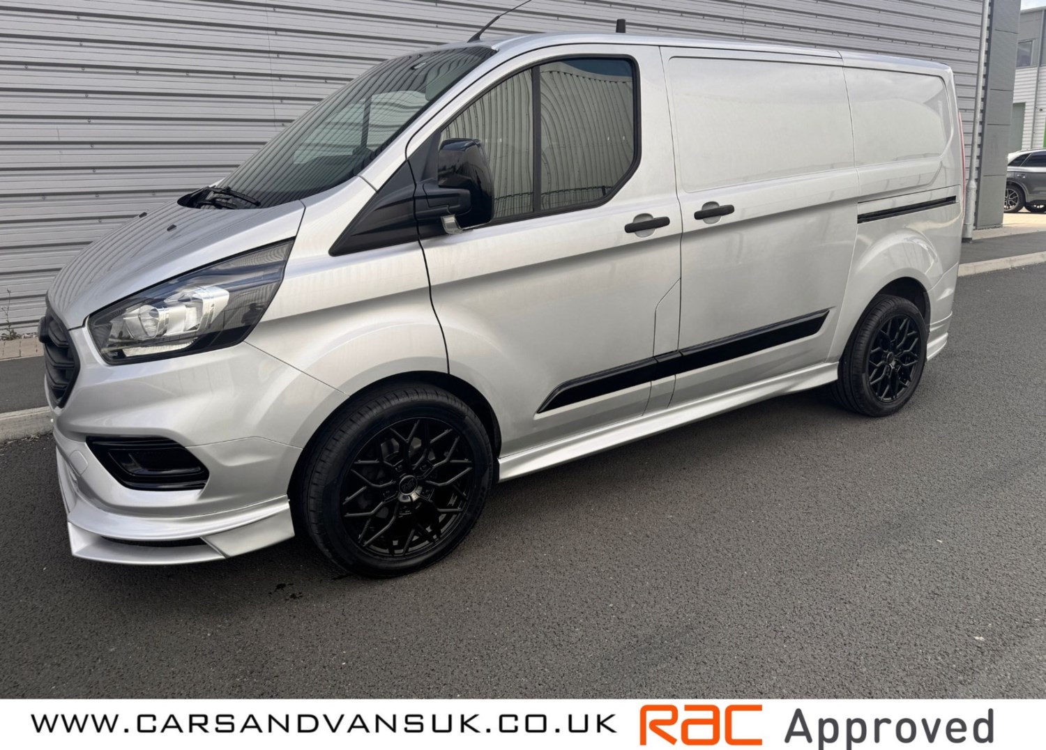 Ford Transit Custom Listing Image