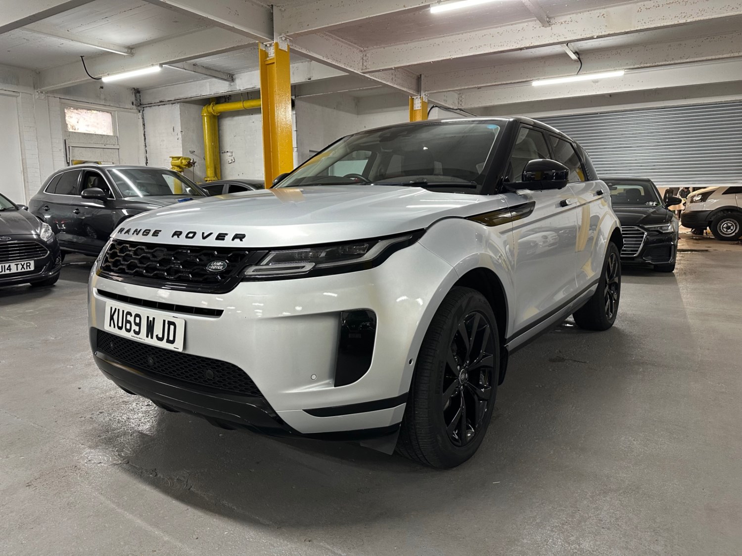 Land Rover Range Rover Evoque Listing Image