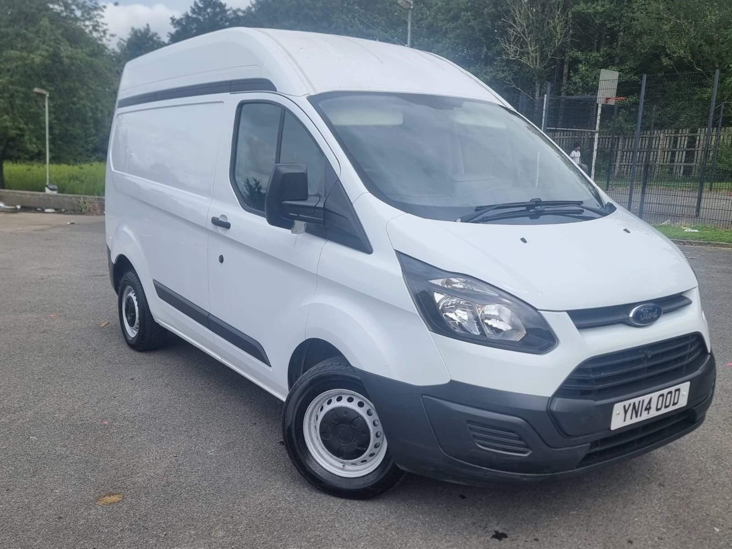 Ford Transit Custom Listing Image