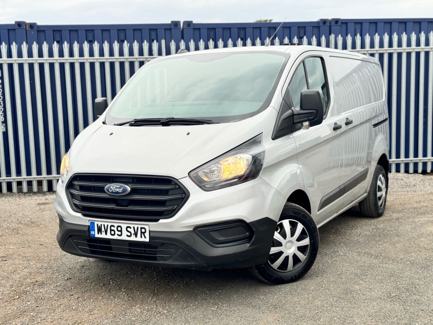 Ford Transit Custom Listing Image