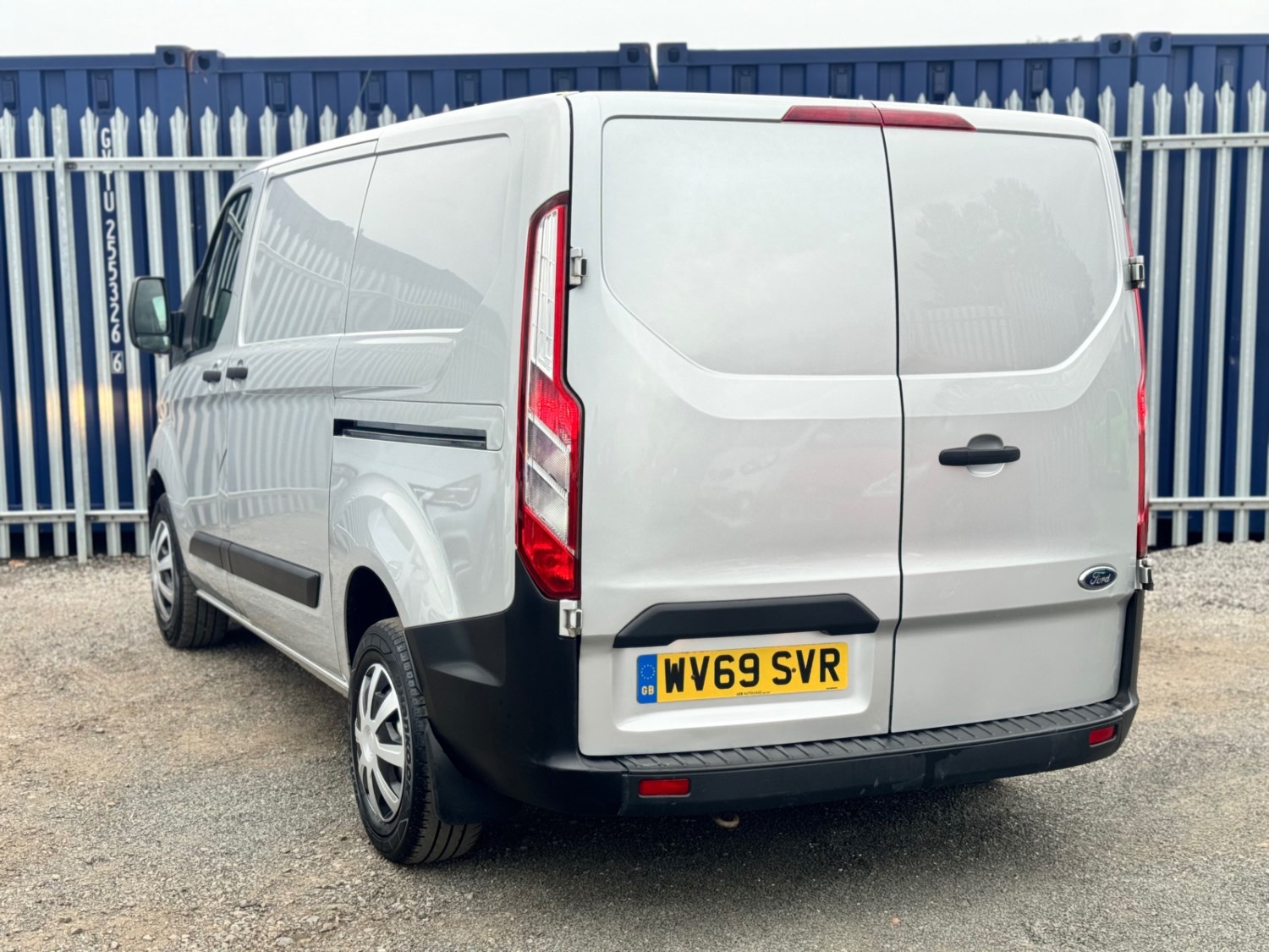 Ford Transit Custom Listing Image