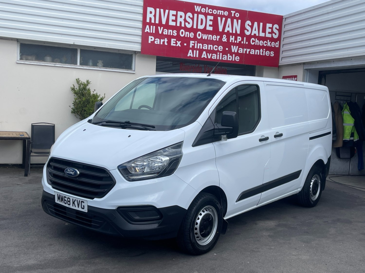 Ford Transit Custom Listing Image