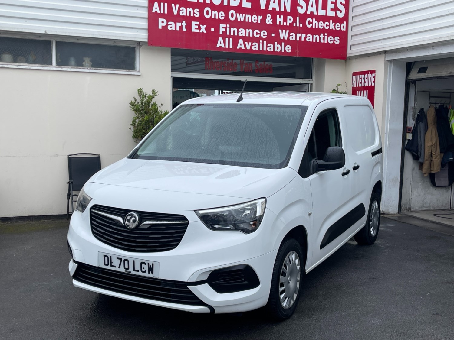 Vauxhall Combo Listing Image