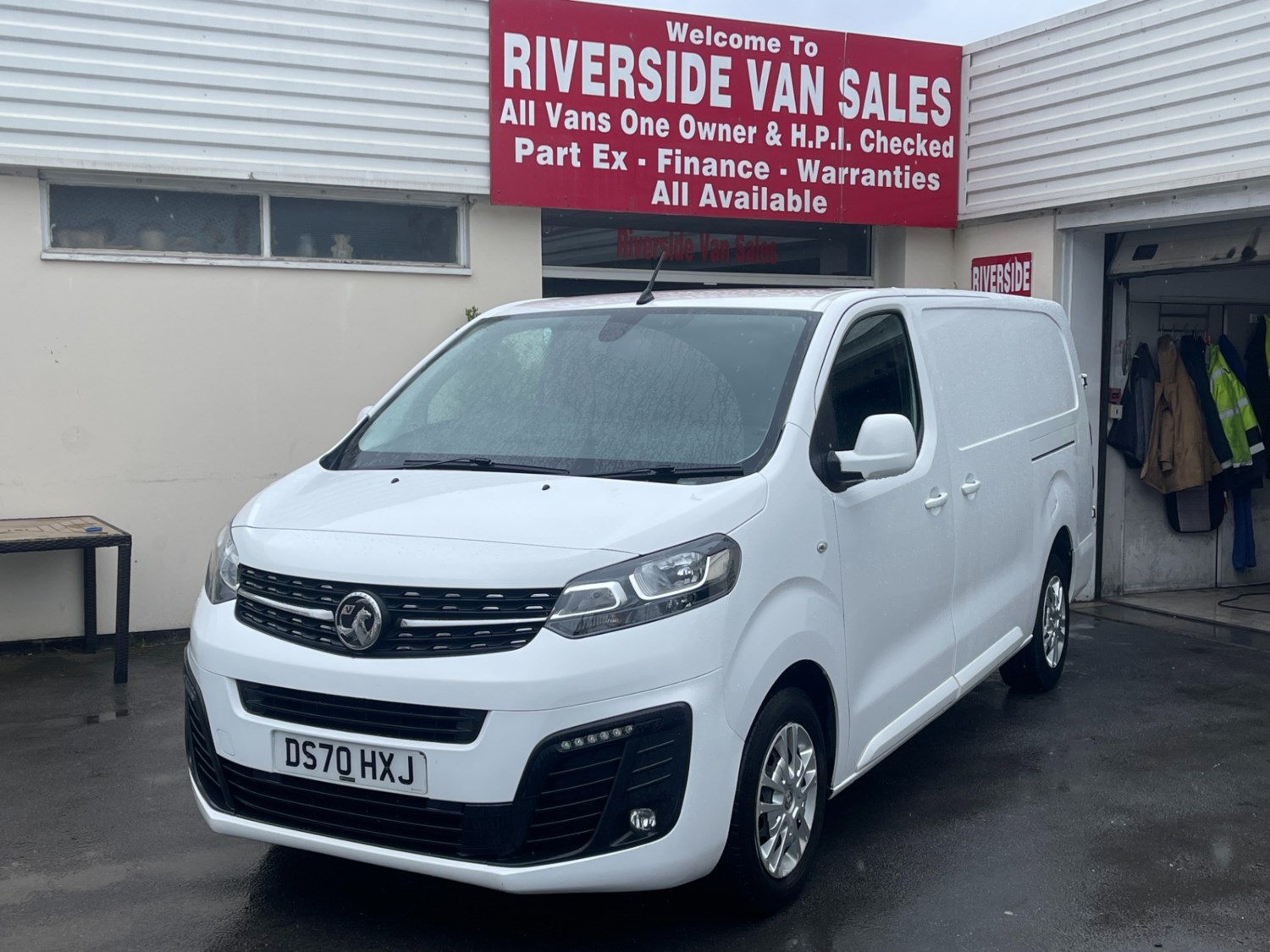 Vauxhall Vivaro Listing Image