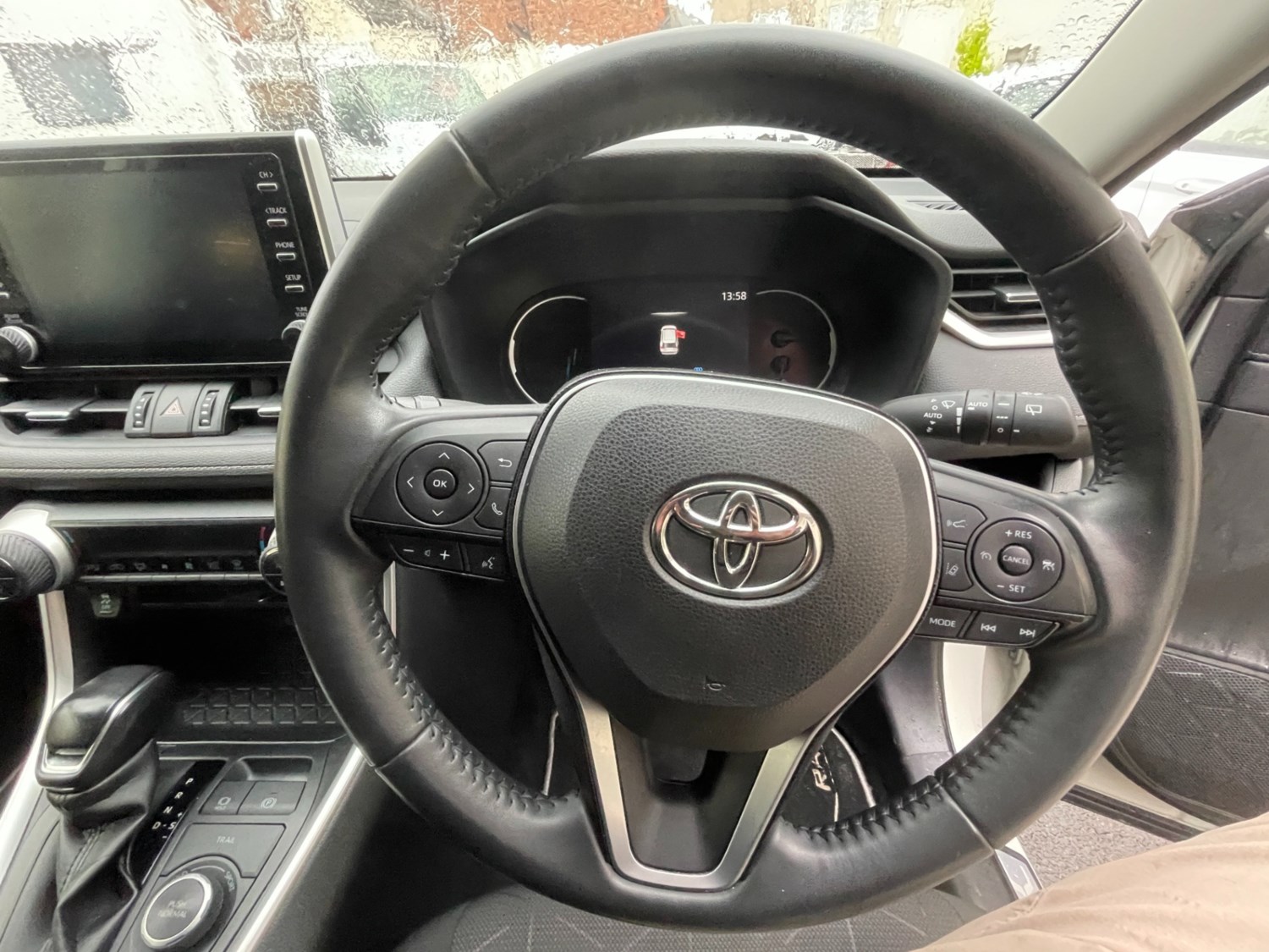 Toyota RAV4 Listing Image