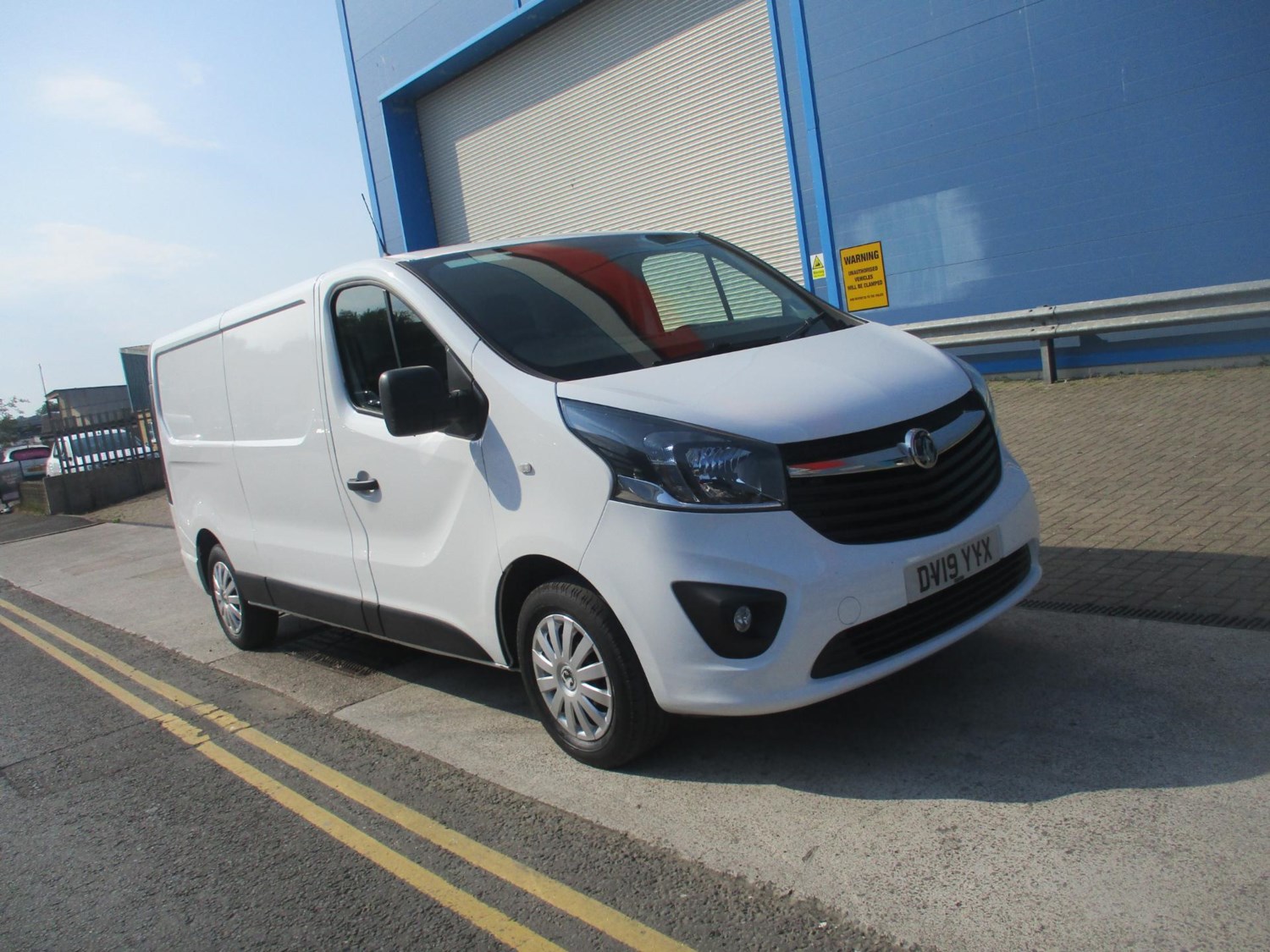 Vauxhall Vivaro Listing Image