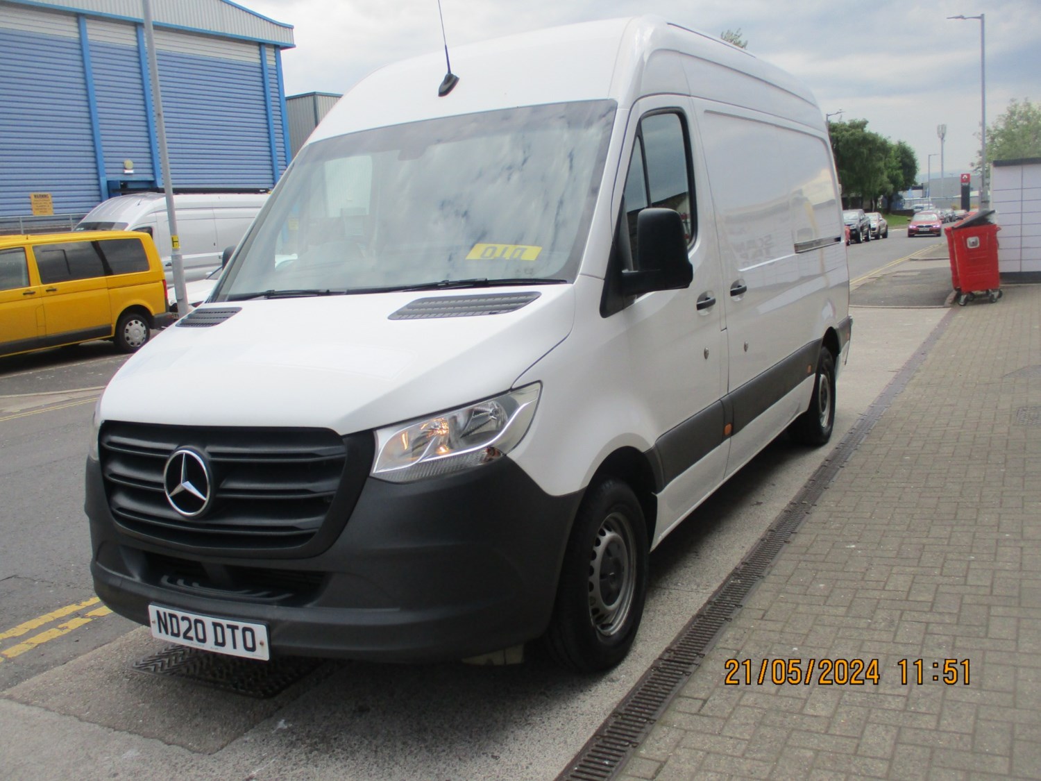 Mercedes-Benz Sprinter Listing Image