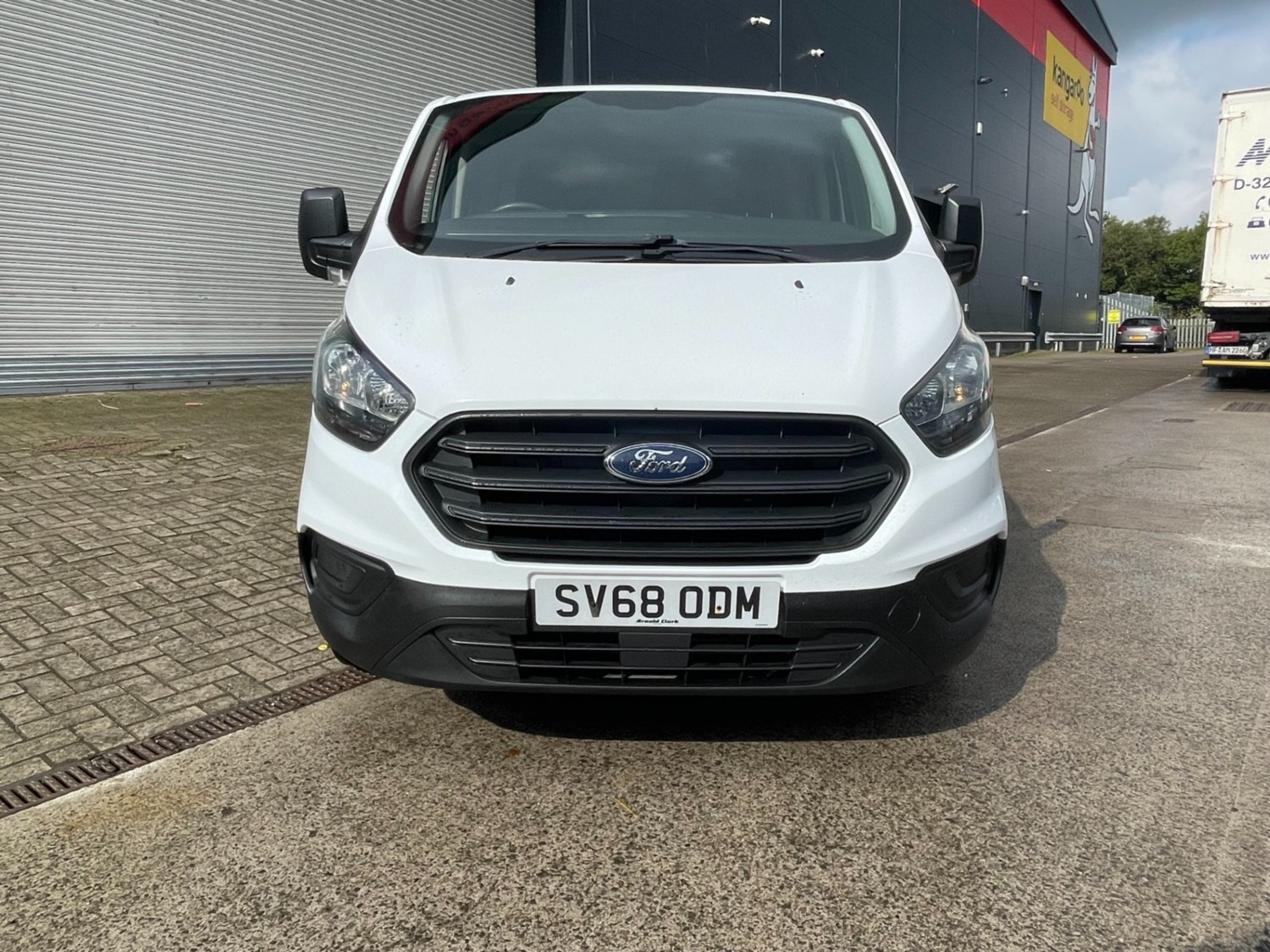 Ford Transit Custom Listing Image